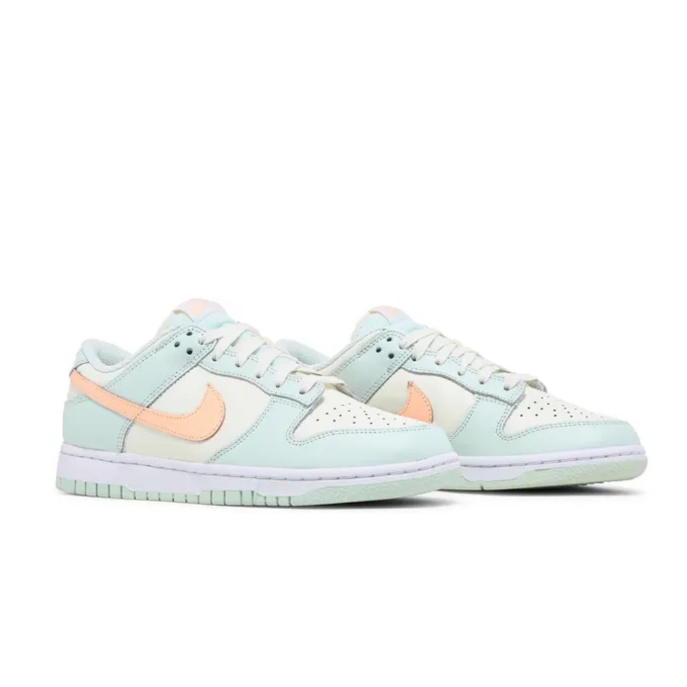 Nike Dunk Low Barley green pink foam like new W10